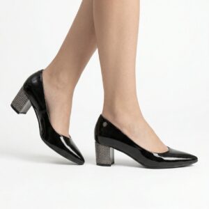 Lux By Dessi magassark&uacute; - 017 fekete lakk